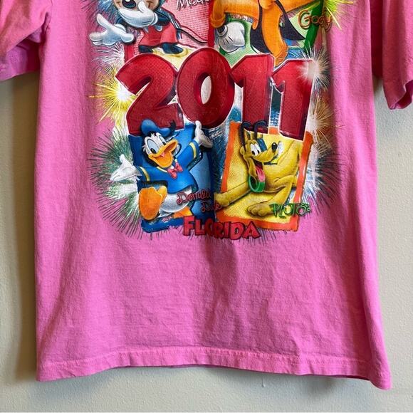 Disney M/M short sleeve t-shirt Mickey Mouse 2011 pink red fireworks - Picture 3 of 7